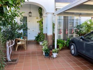 Maison jumelée à Núcleo urbano. Casa unifamiliar de 4 dormitorios en el campito