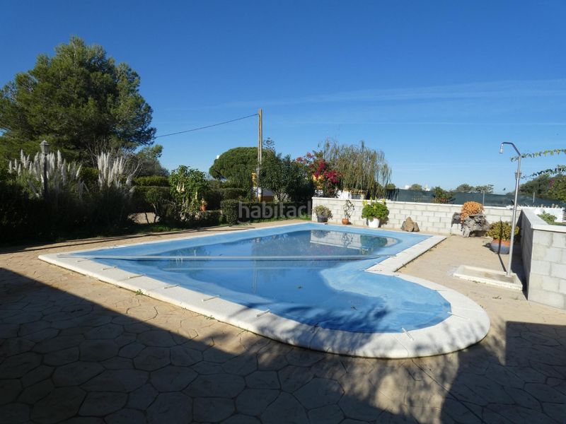 Foto e7f607a8-d11f-4912-b4ae-360e27a5adf1. Xalet amb piscina a Núcleo urbano Chiclana de la Frontera
