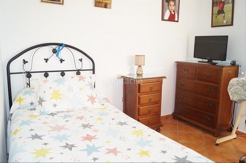 Foto 123bd378-cd24-4889-8ec5-9db7bc202323. Chalet mit parking in Las Lagunas - Campano Chiclana de la Frontera