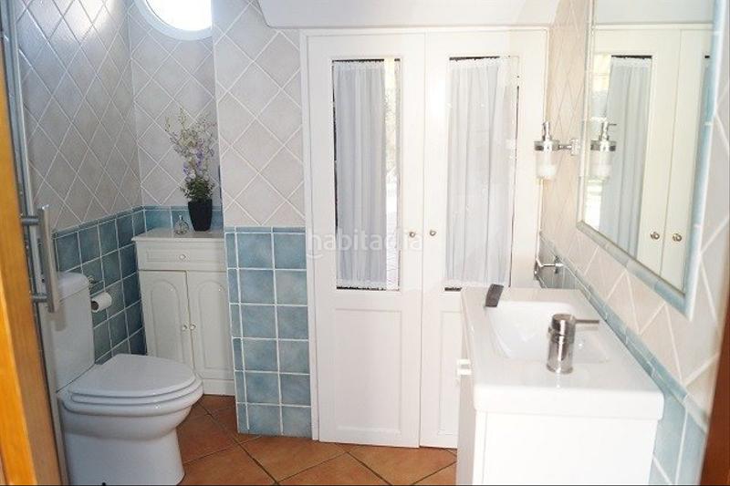 Foto 14a6dfa1-fd75-43b0-b5e8-a796914ecc35. Chalet mit parking in Las Lagunas - Campano Chiclana de la Frontera