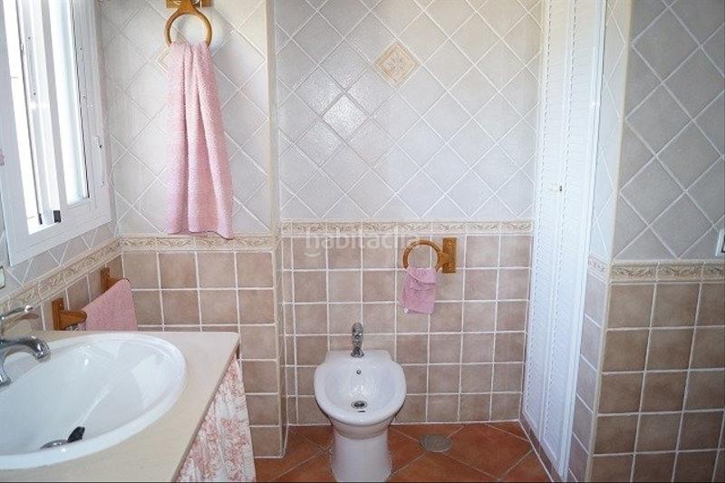 Foto 1a7050d0-1cc7-47c0-be31-d0cf78e2a2d8. Chalet mit parking in Las Lagunas - Campano Chiclana de la Frontera