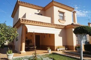 Xalet a Las Lagunas - Campano. Chalet de 4 dormitorios en la crta. de la barrosa