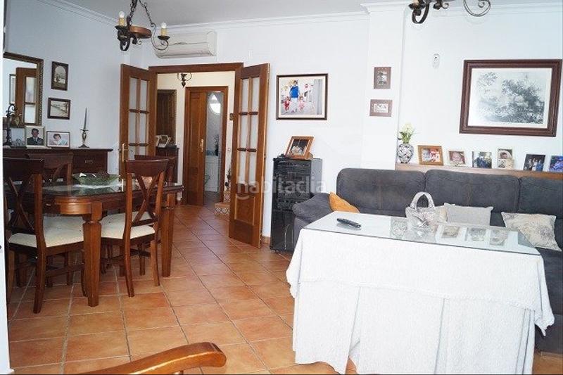 Foto 42547cba-3e04-49a5-b91c-81986a4cd1b3. Chalet mit parking in Las Lagunas - Campano Chiclana de la Frontera