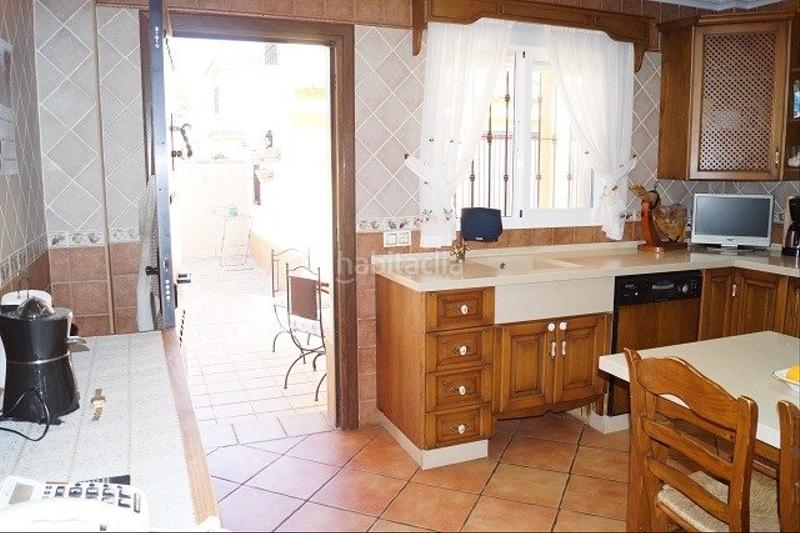 Foto c209fb70-3b5e-4a98-b448-3901d3c7f13a. Chalet mit parking in Las Lagunas - Campano Chiclana de la Frontera