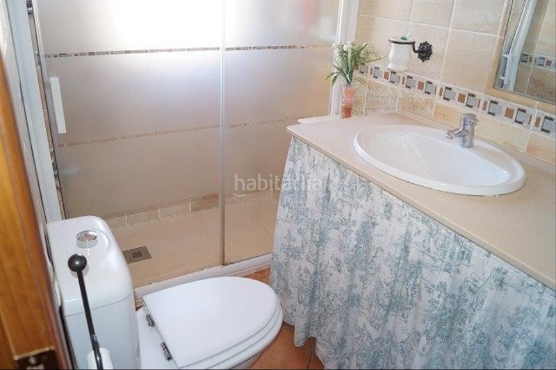 Foto f77736f3-fec7-485b-baf6-6f821f2334a5. Chalet mit parking in Las Lagunas - Campano Chiclana de la Frontera