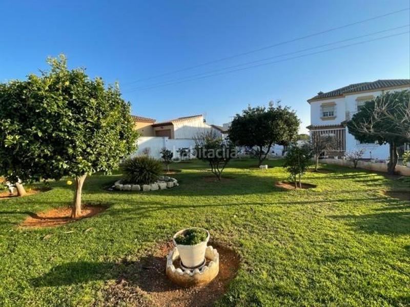 Foto b3523e4f-30e5-4c2a-a47f-4f4456b7dae9. Chalet in Las Lagunas - Campano Chiclana de la Frontera