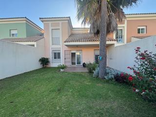 Maison jumele en Las Lagunas - Campano. Unifamiliar de reestreno en doa petra  rana verde