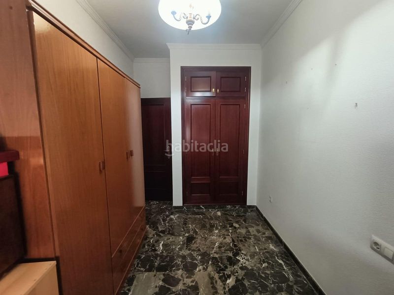 Foto dae06ee1-4a46-43e7-95d6-f1f8ee0da358. Pis amb aparcament a Núcleo urbano Chiclana de la Frontera