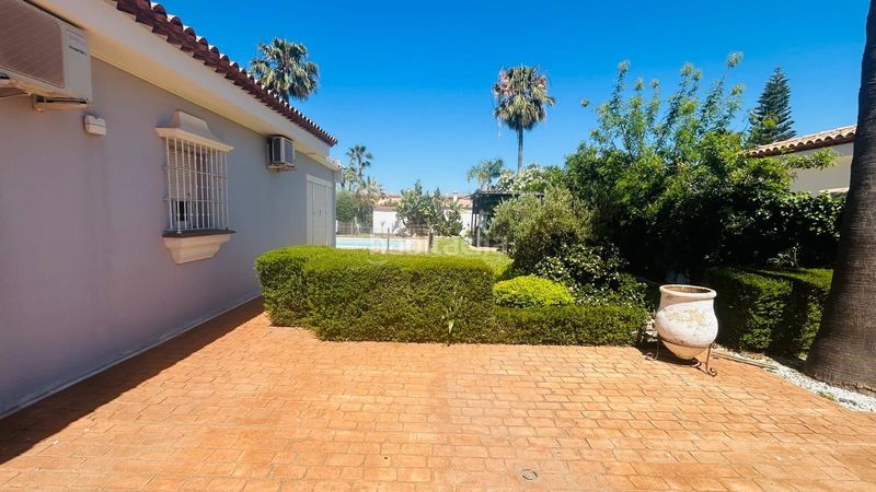 Foto 2744b52d-8ec3-48ad-8a25-ea5c0c434614. Xalet amb aparcament piscina a Sancti Pietri Chiclana de la Frontera