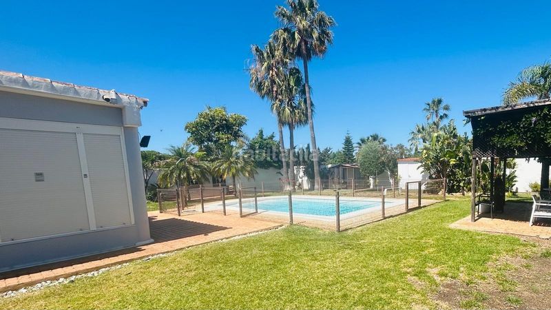 Foto 33993586-75a4-4b1e-8c52-0628673aaec7. Xalet amb aparcament piscina a Sancti Pietri Chiclana de la Frontera