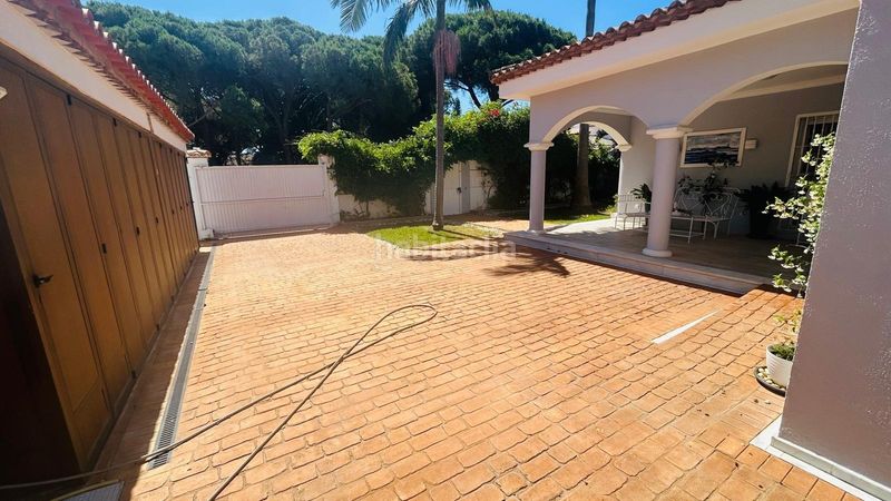 Foto a9ec2d7e-376d-4b1d-8916-a878cde66218. Xalet amb aparcament piscina a Sancti Pietri Chiclana de la Frontera