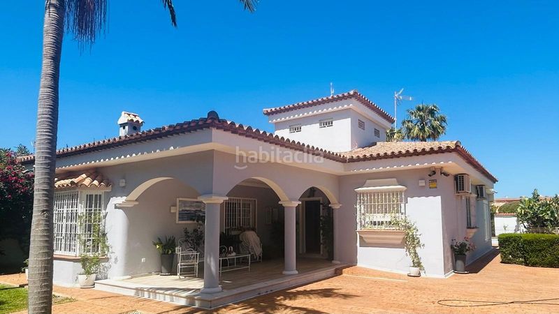 Foto ad881be0-d2f2-4777-b2a2-269f17f10f83. Xalet amb aparcament piscina a Sancti Pietri Chiclana de la Frontera