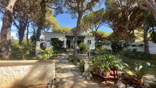 Chalet in Los Franceses - La Vega. Chalet urbano en el pinar de los franceses