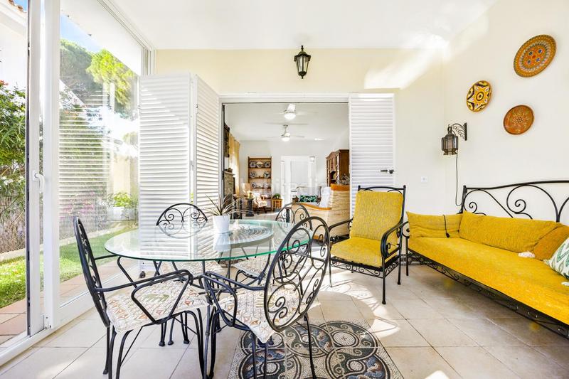 Foto 6050bfe0-1b76-43b9-8291-351d540b4979. Chalet avec parking dans Sancti Pietri Chiclana de la Frontera