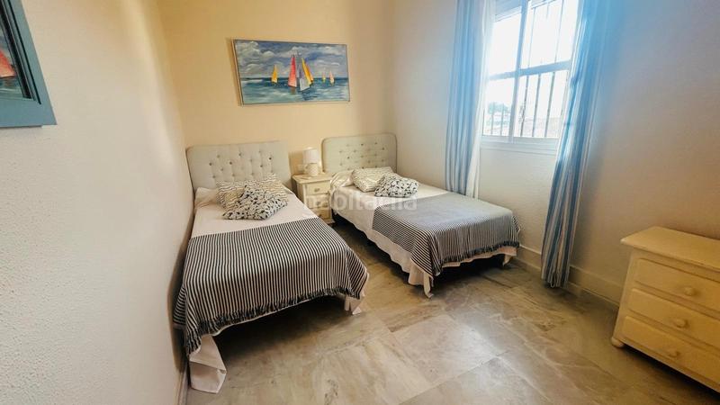 Foto b7b2d706-5173-4628-a772-72f95020702a. Chalet mit heizung pool in La Barrosa Chiclana de la Frontera