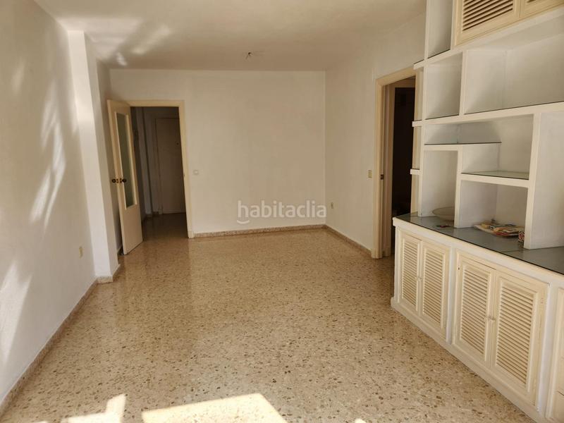 Foto a335ae5b-523c-47cc-95b1-557515ec2754. Piso  de 3 dormitorios y 2 baños en el centro en San Fernando
