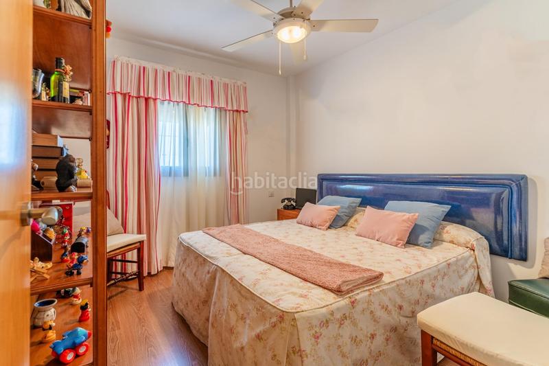 Foto e312dffe-1e00-4012-a21d-60c08cc46838. Piso  de 4 dormitorios en reyes católicos en Núcleo urbano Chiclana de la Frontera