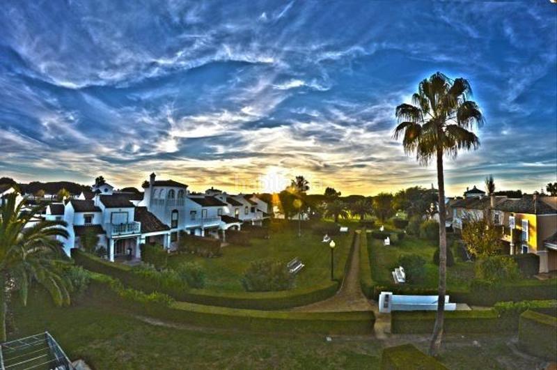 Foto 15400645-ff08-45a2-9f41-62107505de8a. Semi detached house with parking pool in Novo Sancti Petri Chiclana de la Frontera