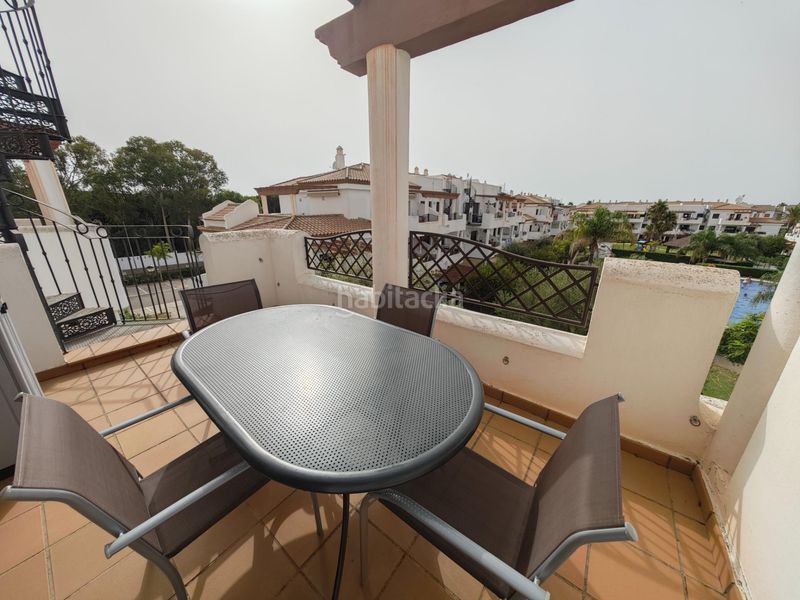 Foto 0fd73ce5-626c-4eff-938c-50fb3593191b. Apartament amb aparcament piscina a La Barrosa Chiclana de la Frontera