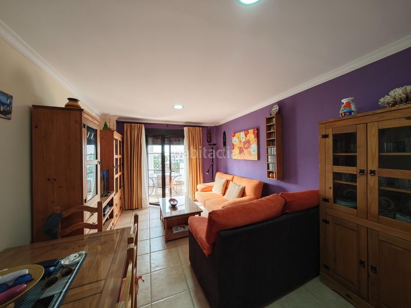Foto 15a10bb9-65c9-48a7-aea3-6b236360cf1d. Apartament amb aparcament piscina a La Barrosa Chiclana de la Frontera