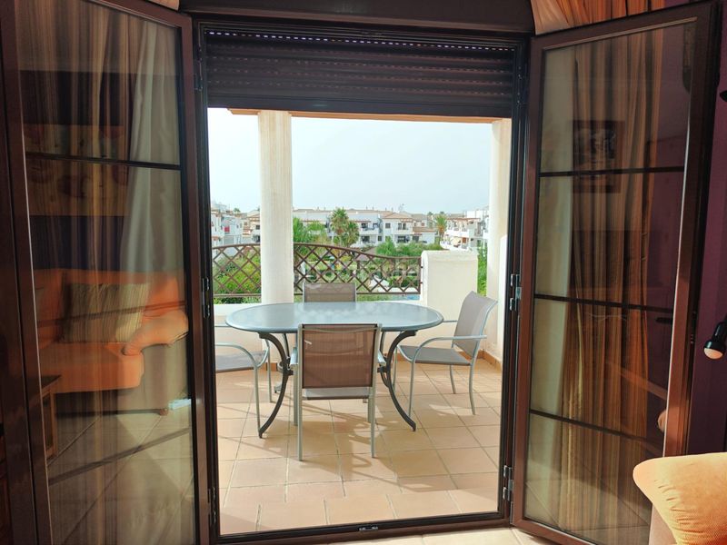 Foto 6670751b-5138-4c07-b512-ff931357438f. Apartament amb aparcament piscina a La Barrosa Chiclana de la Frontera