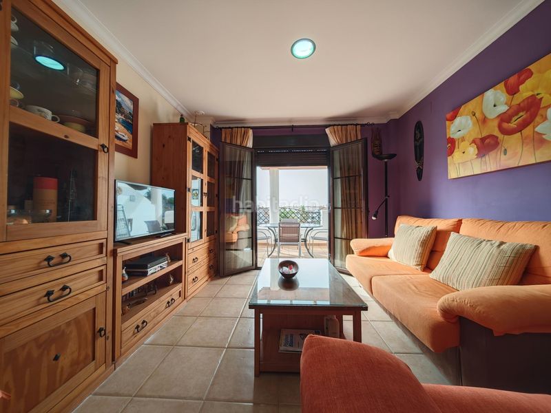 Foto 8123f66b-e016-4fe1-b9ed-5c43f433dc51. Apartament amb aparcament piscina a La Barrosa Chiclana de la Frontera