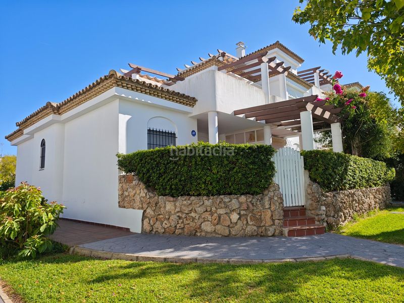Foto b0106935-bd17-4d15-b64d-b5c9c5ce5c07. Apartament amb piscina a La Barrosa Chiclana de la Frontera