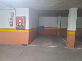 Parking coche en Núcleo urbano. Plaza de garaje en el santo cristo