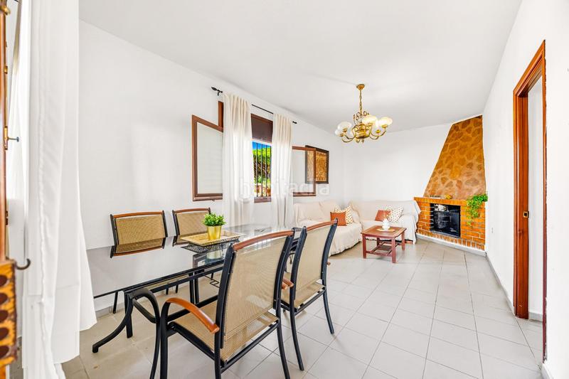 Foto 1e4e3de6-9fb5-4fe5-b1c0-184caf98a24a. Chalet avec parking dans La Barrosa Chiclana de la Frontera