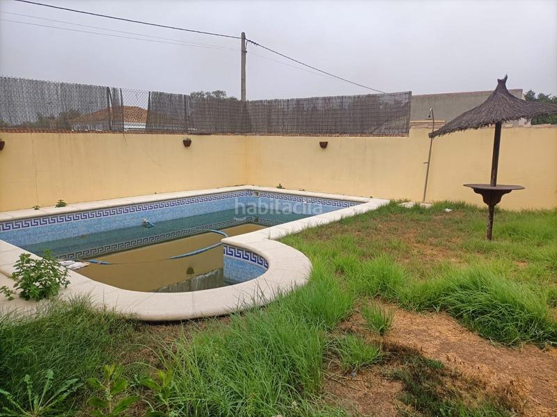 Foto 43283388-fad9-44c1-aaee-68056f183609. Chalet avec piscine dans Los Gallos Chiclana de la Frontera