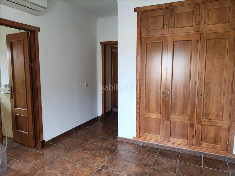 Foto 81f59620-f0b4-403b-a2d2-105e082cd705. Chalet avec piscine dans Los Gallos Chiclana de la Frontera