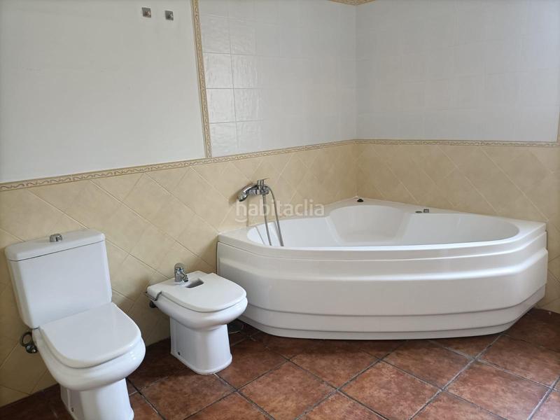 Foto 92e61291-8e50-4379-9591-03d591498d81. Chalet avec piscine dans Los Gallos Chiclana de la Frontera