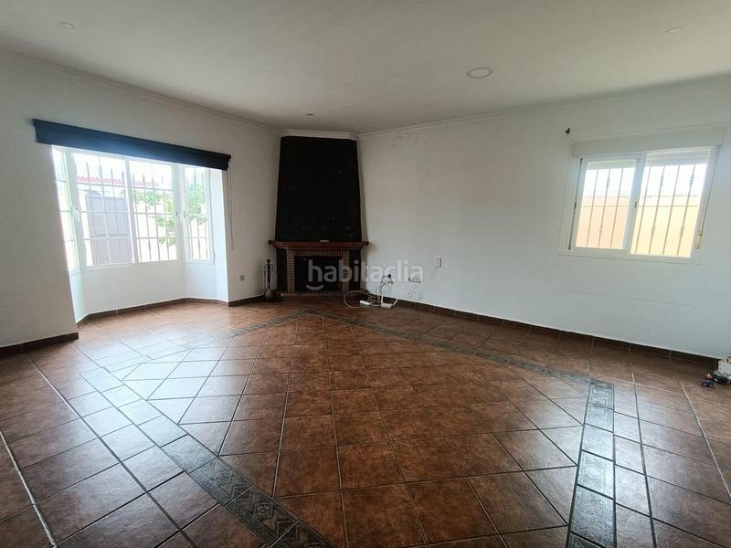 Foto ce34ee2a-5ae4-4234-a72a-e4570b331255. Chalet avec piscine dans Los Gallos Chiclana de la Frontera