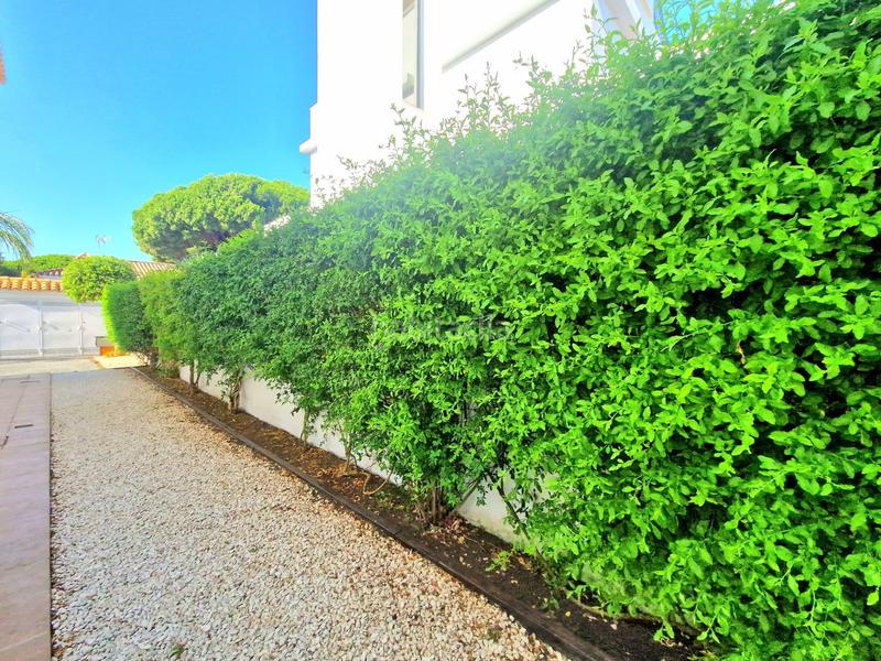 Foto 612572e5-cb12-4019-a247-84320f5c7c57. Chalet con riscaldamento piscina in Los Gallos Chiclana de la Frontera