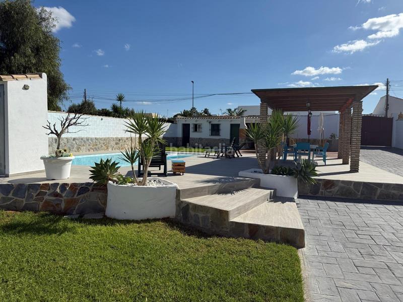 Foto 5f1dbf84-8e6c-4be3-ba50-b4b6aeb9969d. Chalet mit parking pool in Las Lagunas - Campano Chiclana de la Frontera