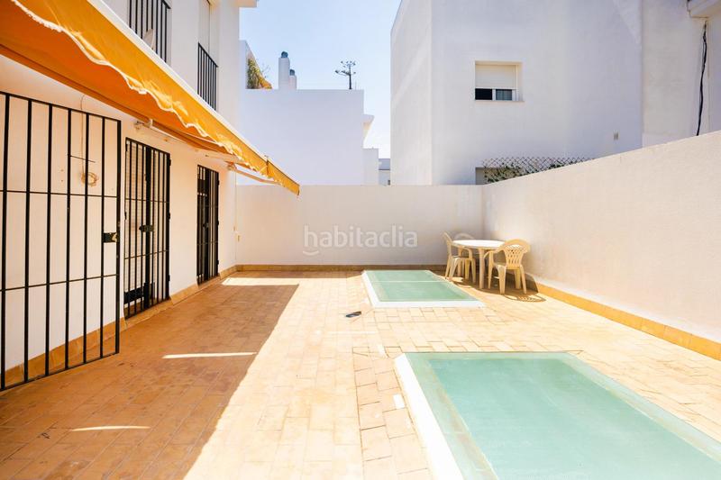 Foto 5f93842d-7cb7-4e46-97fd-b5543c7a23d7. Flat in Núcleo urbano Chiclana de la Frontera