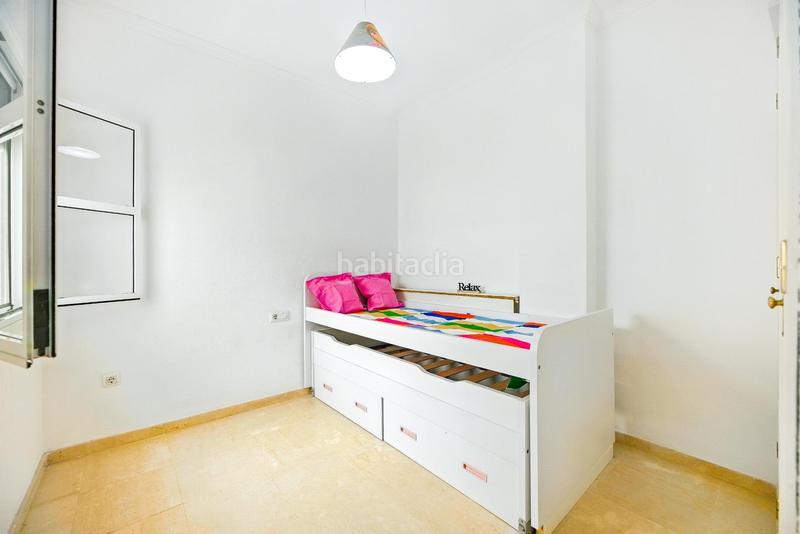 Foto c8481fcd-3bc8-4fbd-beef-72ebf430f618. Flat in Núcleo urbano Chiclana de la Frontera