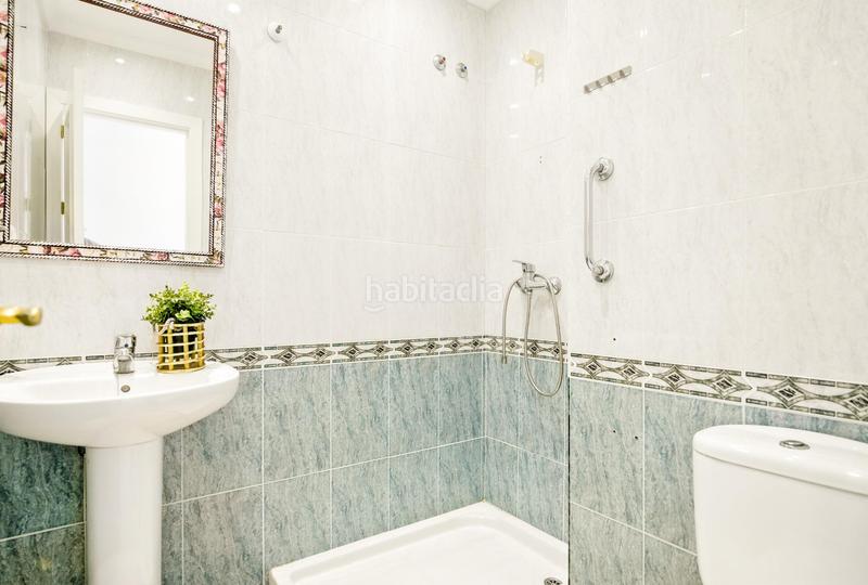 Foto dc3f5c35-6f15-46f5-aca3-fc611bb4324a. Flat in Núcleo urbano Chiclana de la Frontera