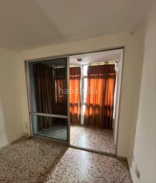 Foto 68dcd3ef-8a2b-4eee-b77f-35143f1d46a6. Flat in Núcleo urbano Chiclana de la Frontera