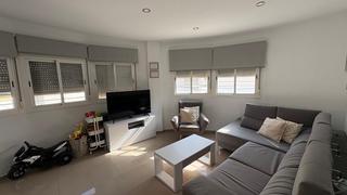 Appartement à Núcleo urbano. Piso en planta baja de 2 dormitorios en el mayorazgo