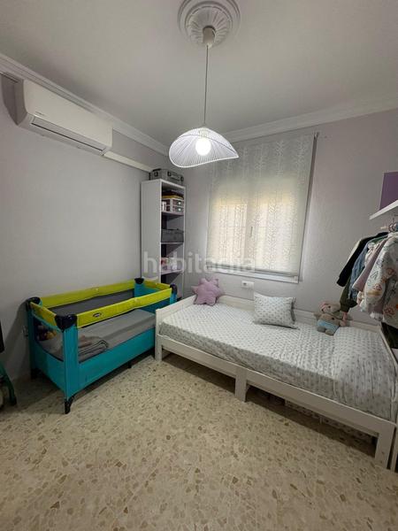 Foto dc57b1f5-b6fa-4496-8b50-72ad8b309f7b. Reihenhaus in Núcleo urbano Chiclana de la Frontera