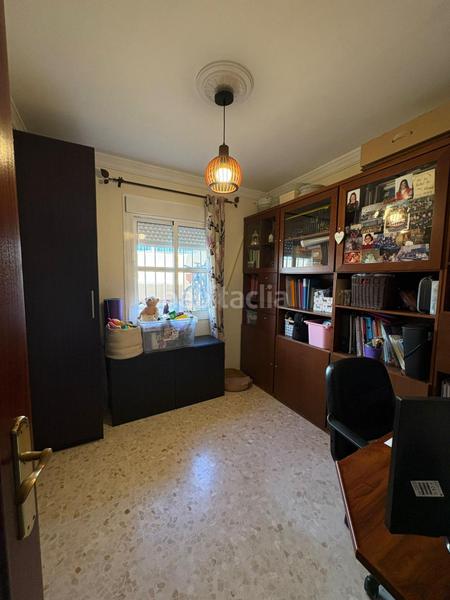 Foto fb42a0c6-2d49-4e81-a7aa-95c436acfee4. Reihenhaus in Núcleo urbano Chiclana de la Frontera