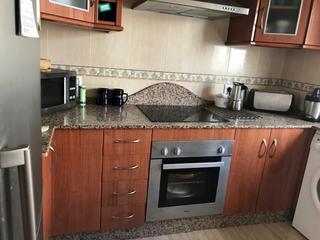 Appartement à Núcleo urbano. Piso de 4 dormitorios en fuenteamarga