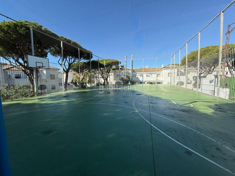 Foto 3c02c3ed-3d30-4a97-805e-c02233e9d2e9. Apartament amb piscina a La Barrosa Chiclana de la Frontera