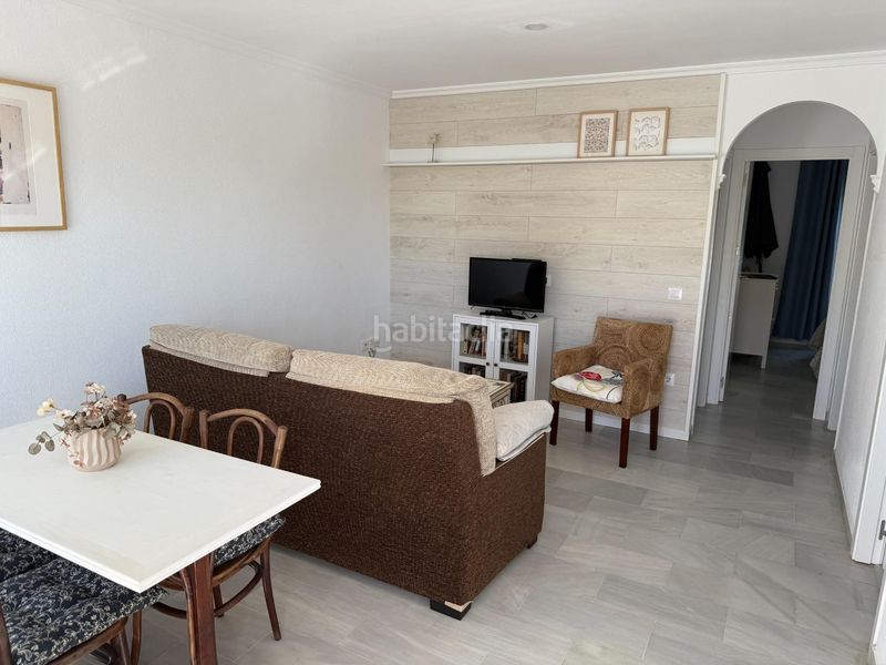 Foto ba210e1a-b12e-4e10-a7dd-5e8adef1b476. Apartament amb piscina a La Barrosa Chiclana de la Frontera