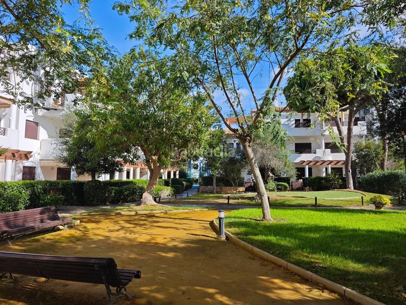 Foto fdb6b242-bed5-482c-ae76-b1b0f4cd4d52. Apartament amb aparcament piscina a La Barrosa Chiclana de la Frontera