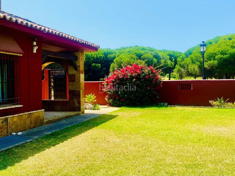 Foto fd1b34b1-1854-489f-bbbb-743923f13e78. Chalet con parcheggio piscina in Novo Sancti Petri Chiclana de la Frontera