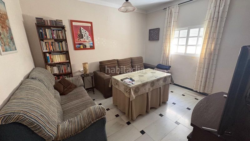 Foto 198f8f51-df5a-45ad-87d2-8655b34d5e44. Casa adossada a La Banda - Campo de Fútbol Chiclana de la Frontera