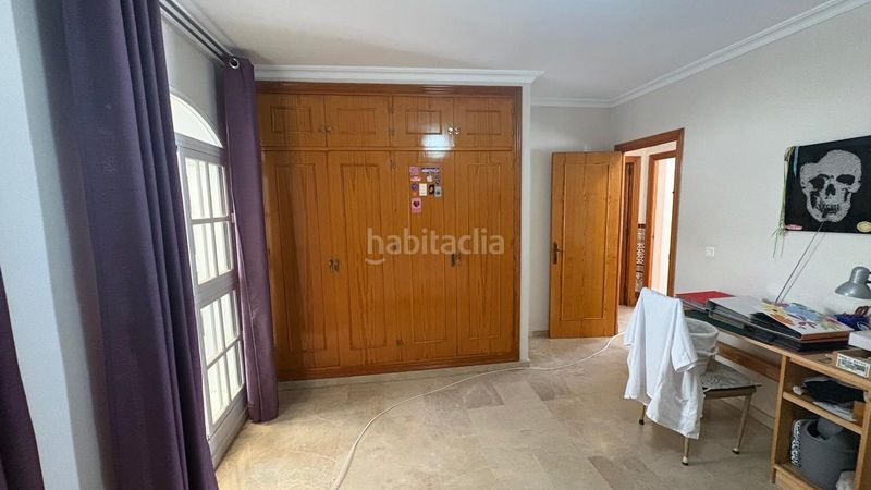 Foto 1e2b6145-7a0b-440c-ab91-addd8fe3a92e. Casa adossada a La Banda - Campo de Fútbol Chiclana de la Frontera