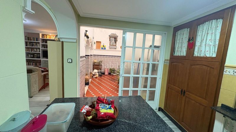 Foto 879f21d5-5339-4d89-9395-cb73f372fe9a. Casa adossada a La Banda - Campo de Fútbol Chiclana de la Frontera